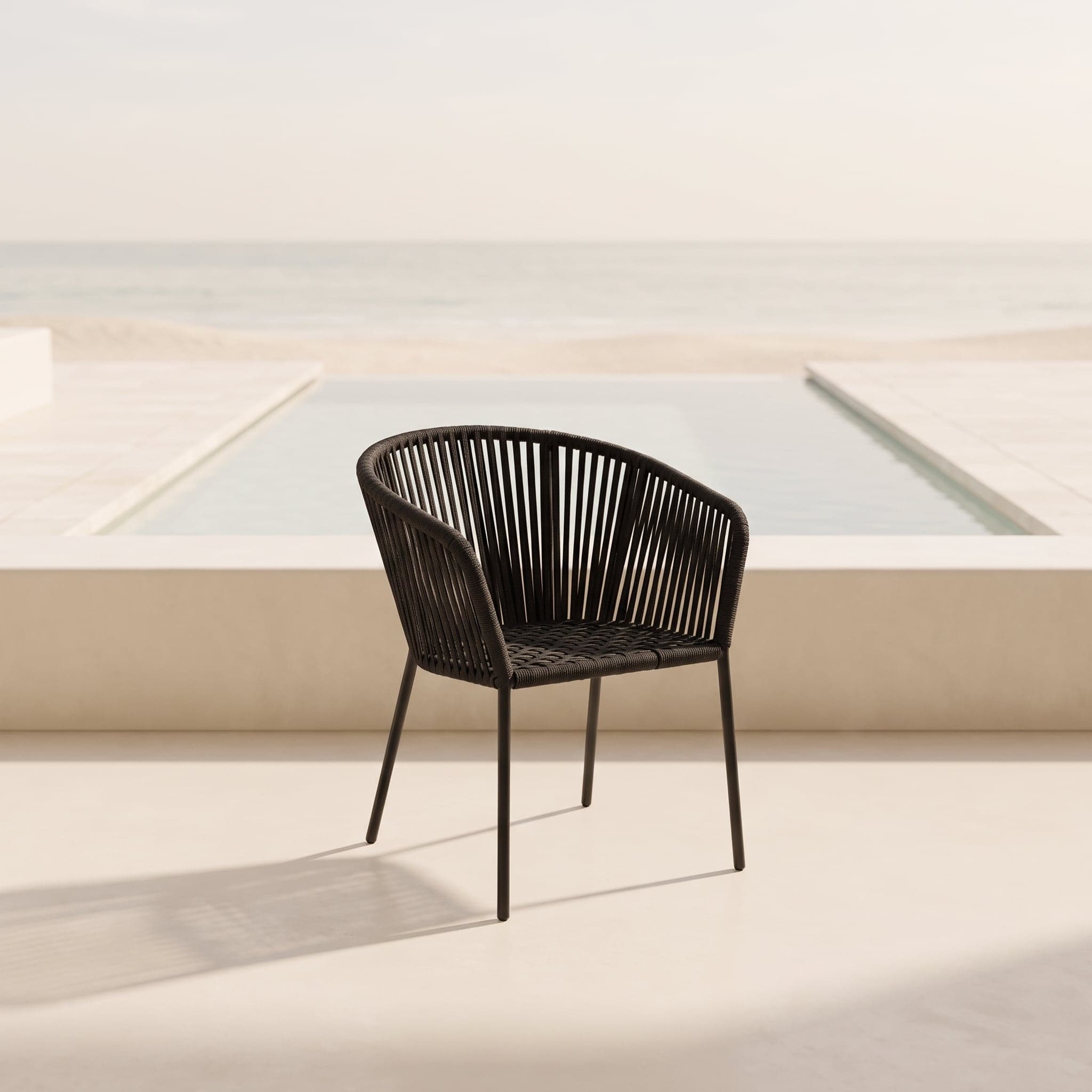 Silla Tejida estilo Capri Negra
